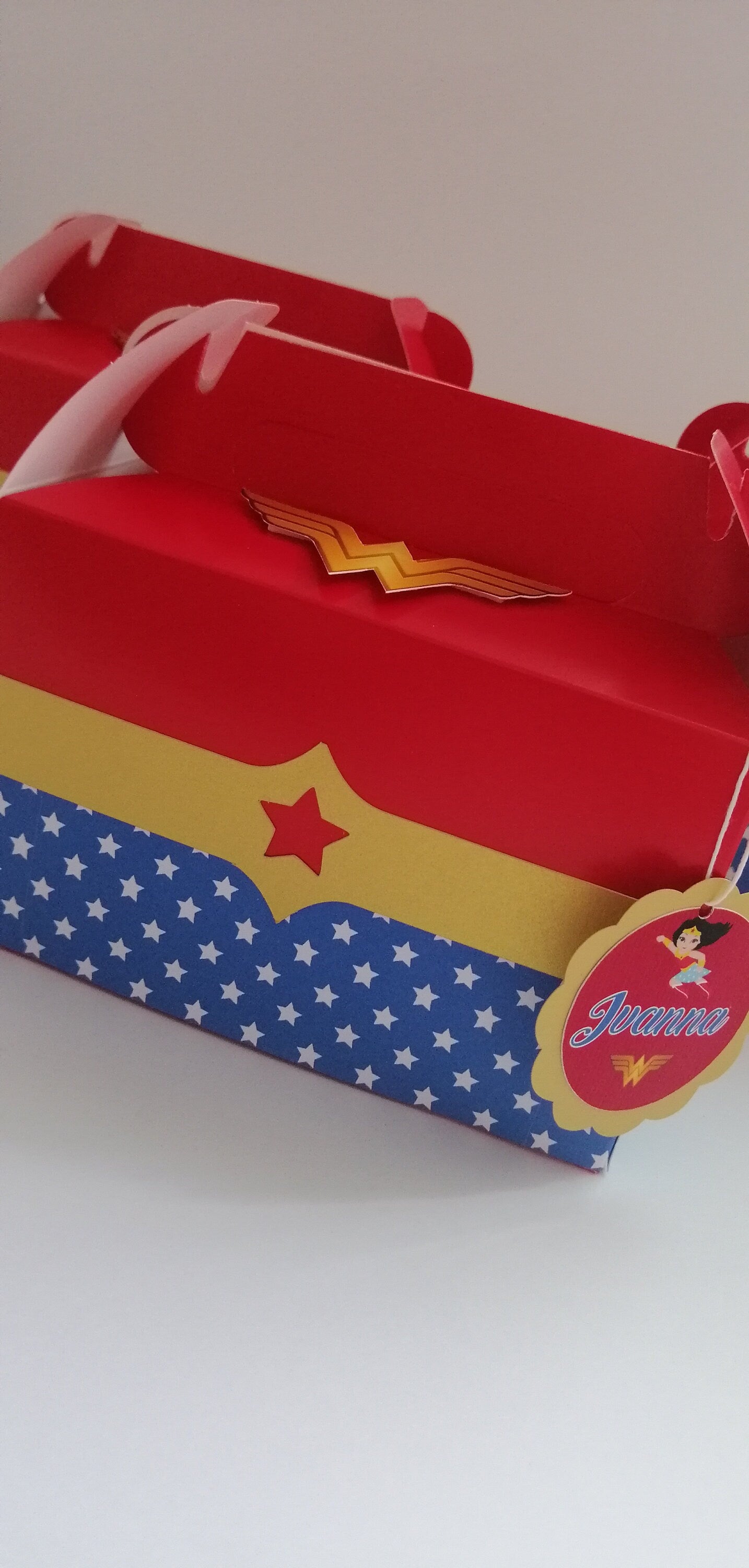 Wonder woman gift store box